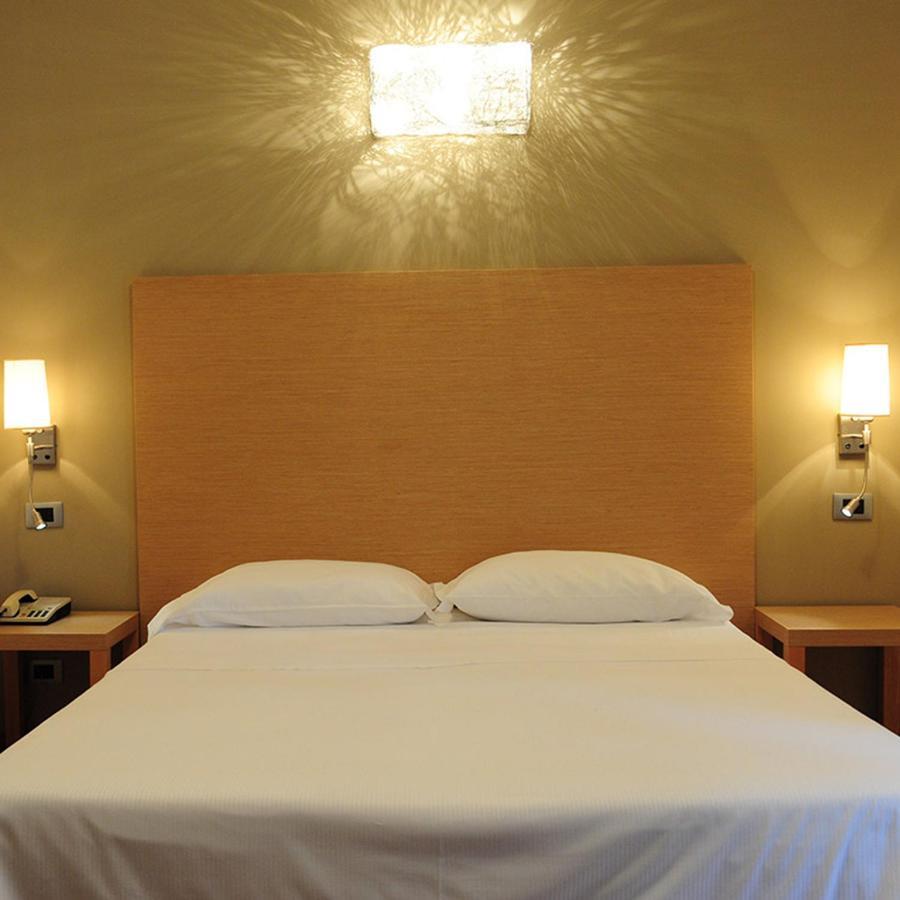 Atlantic Park Hotel Fiuggi Extérieur photo